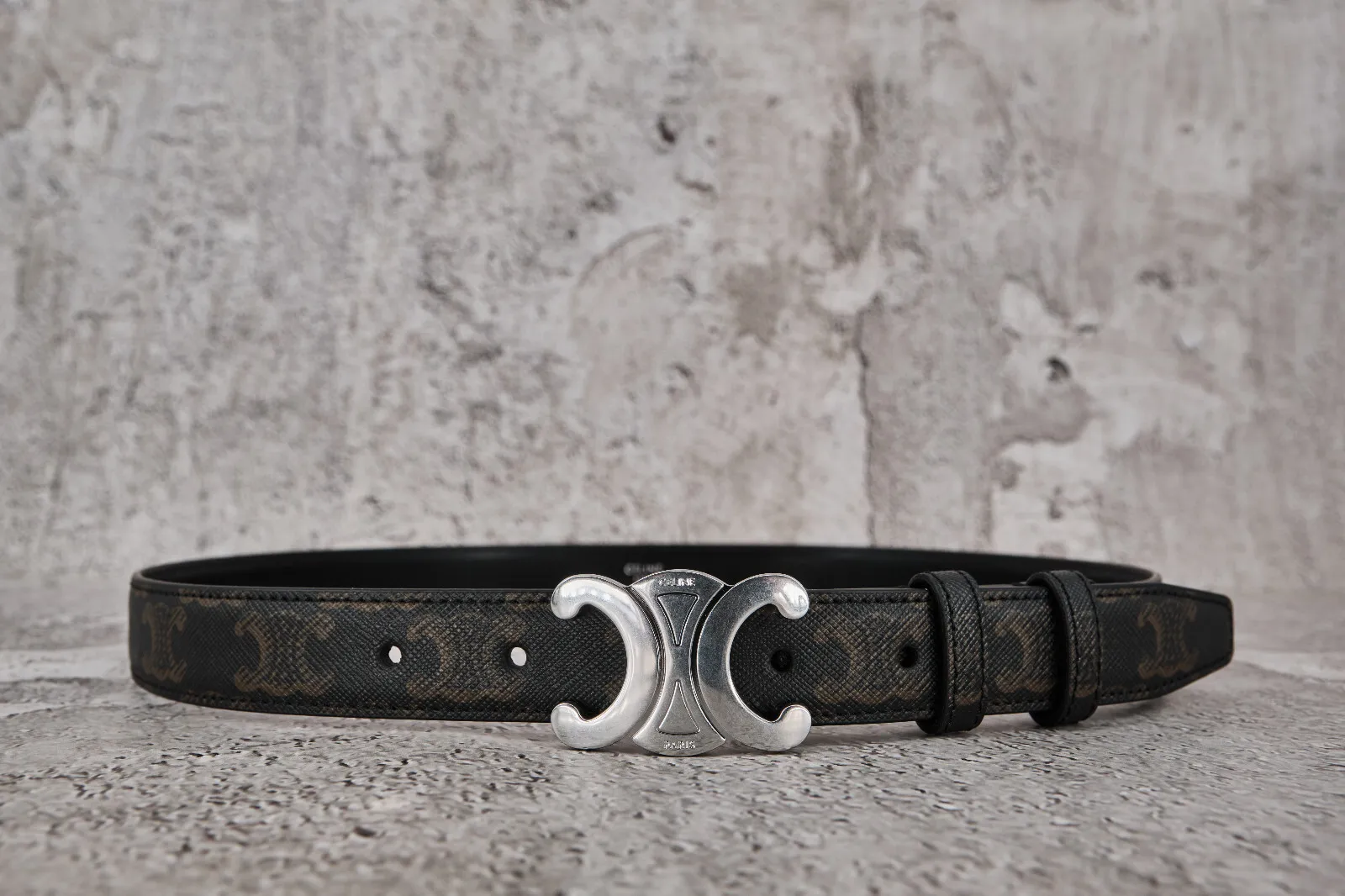 Brand New In Box Celine Medium Black Triomphe Belt in Triomphe Canvas 85, 650$ - 2