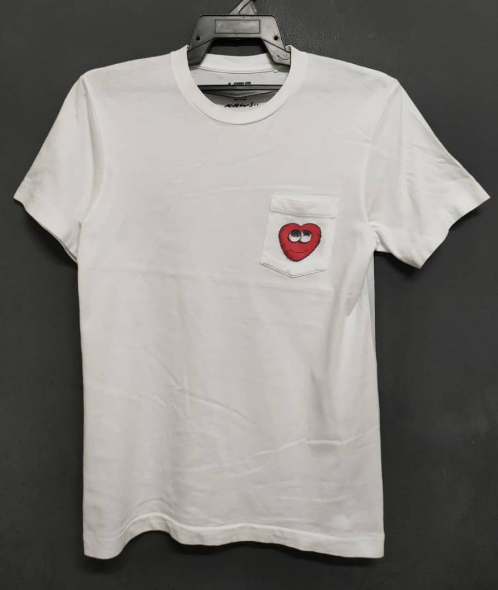 Kaws - x Pocket T - 1