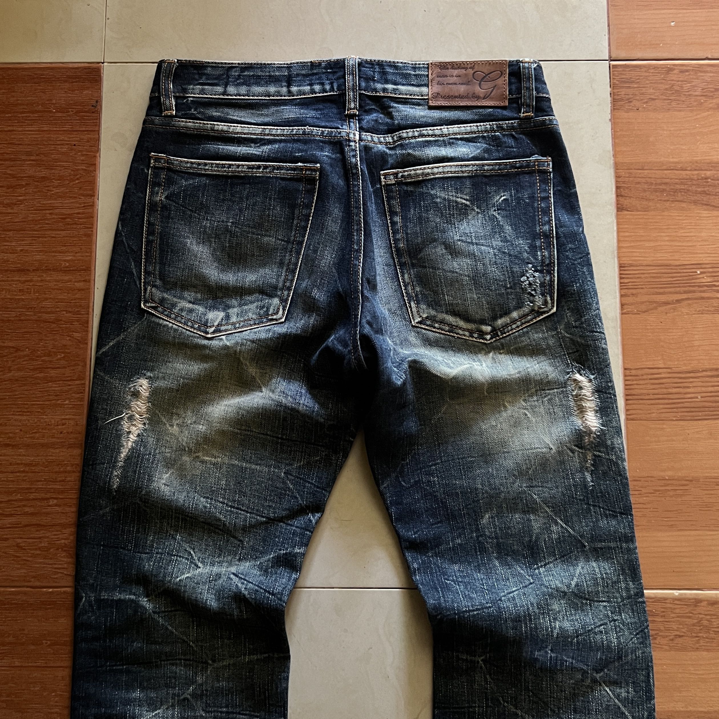 Goa Clawmark distressed flared jeans 00s - 7