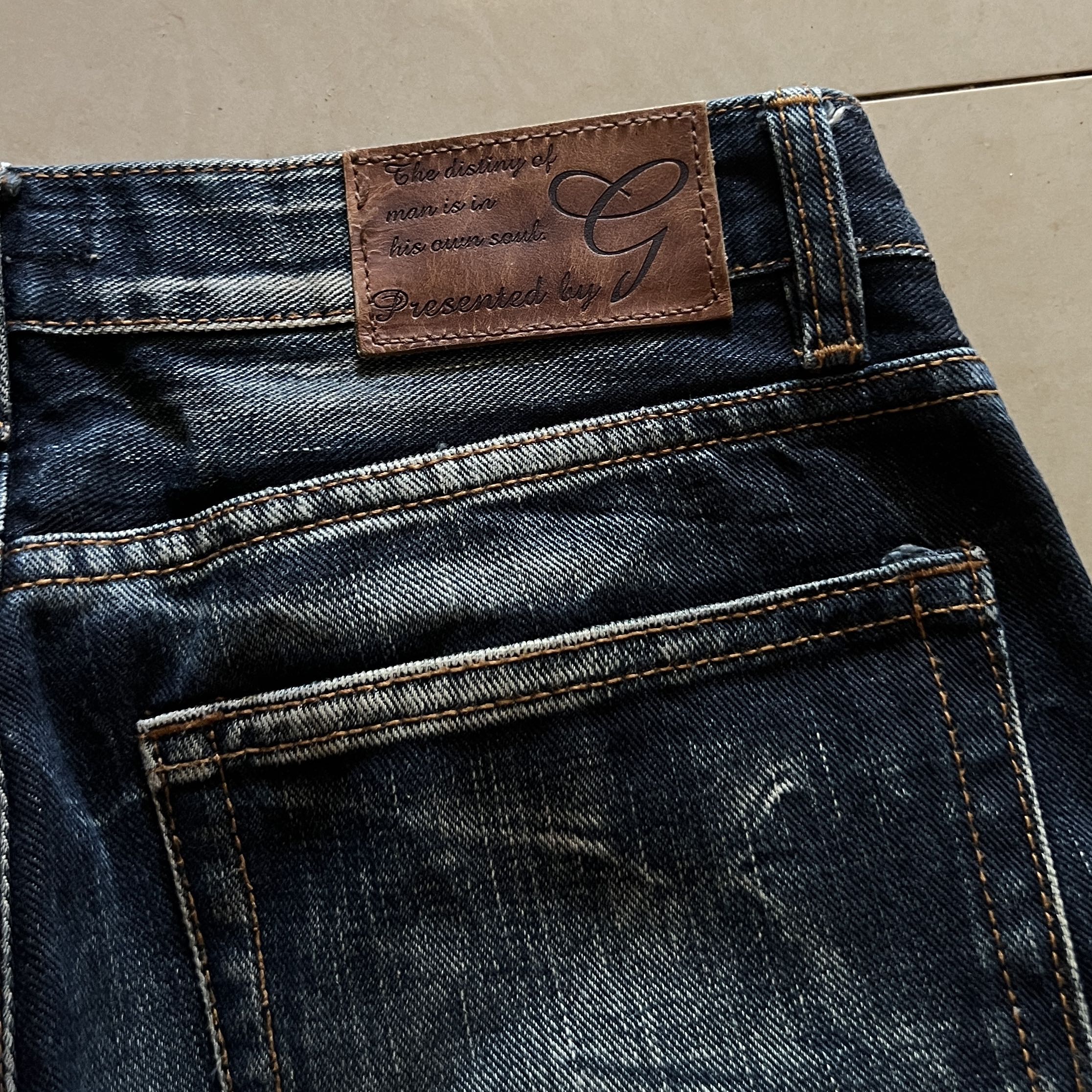 Goa Clawmark distressed flared jeans 00s - 8