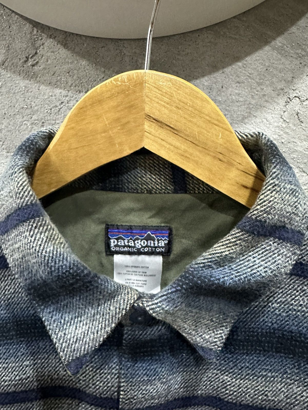Patagonia Heavy Organic Cotton Flannel Shirt - 3