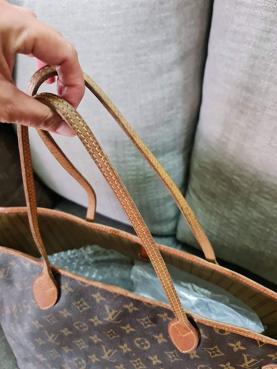 Authentic LOUIS VUITTON GM Neverfull - 3