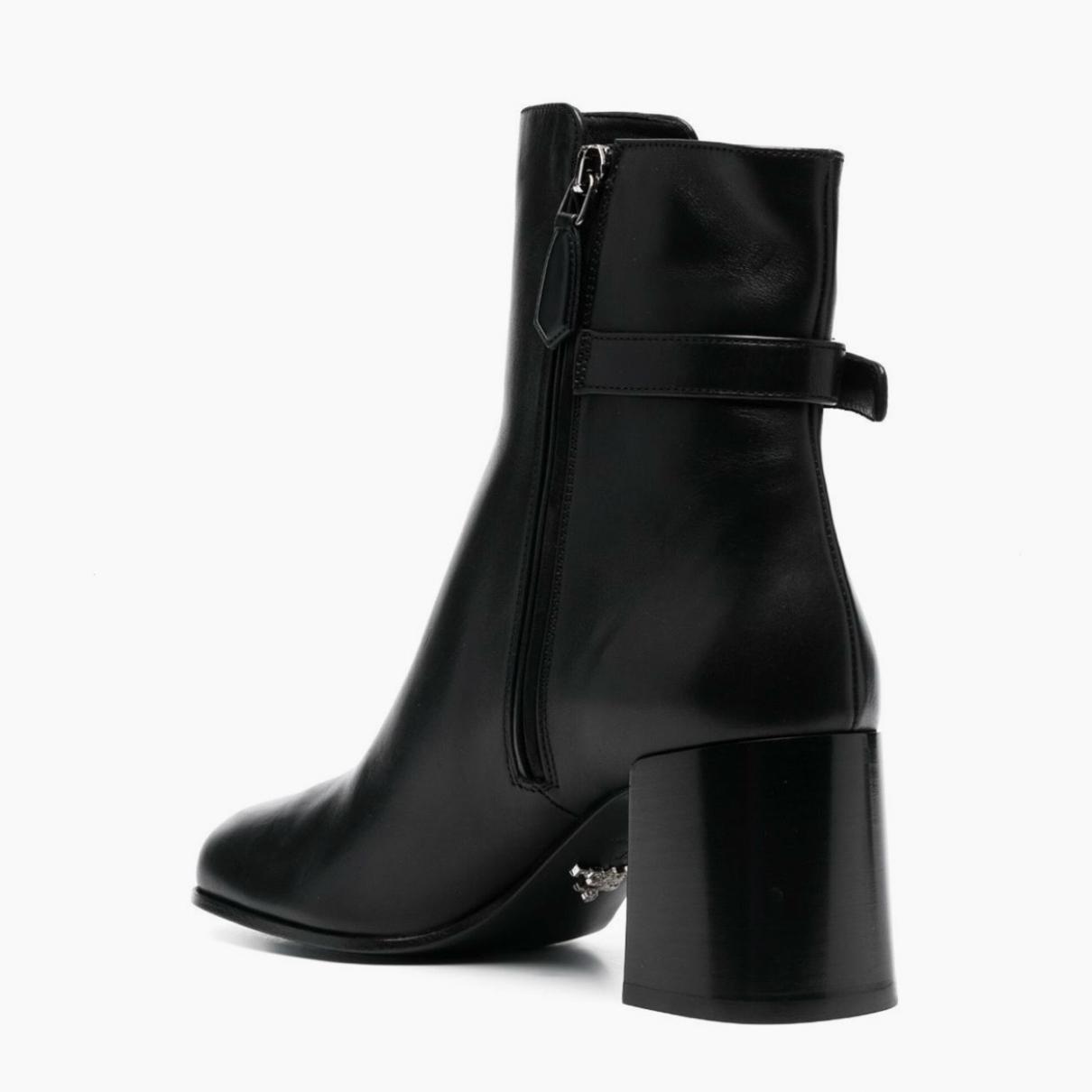 Leather ankle boots - 4