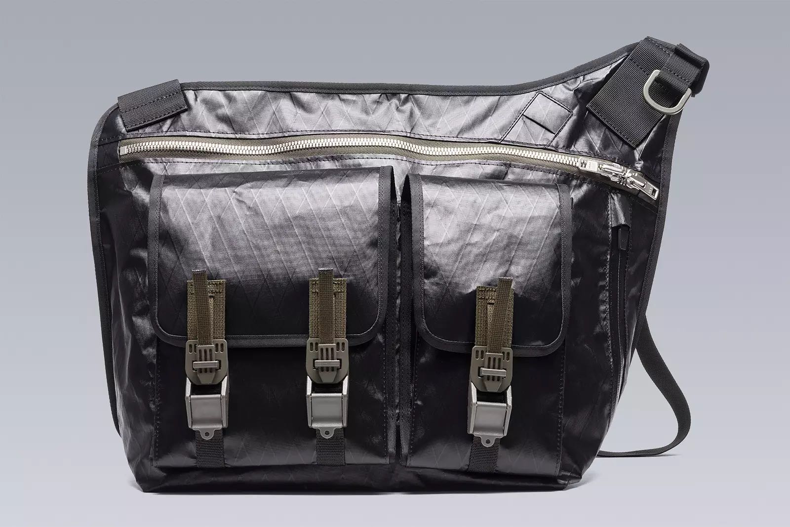 Acronym 3A-1-CR Bag Review - YouTube