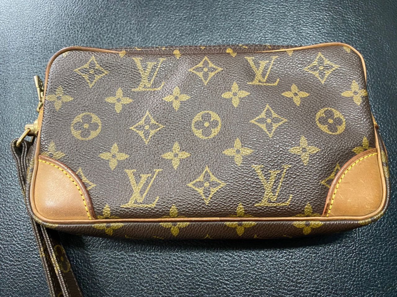 Authentic LOUIS VUITTON Mrlyn Dragon Clucth Bag - 20