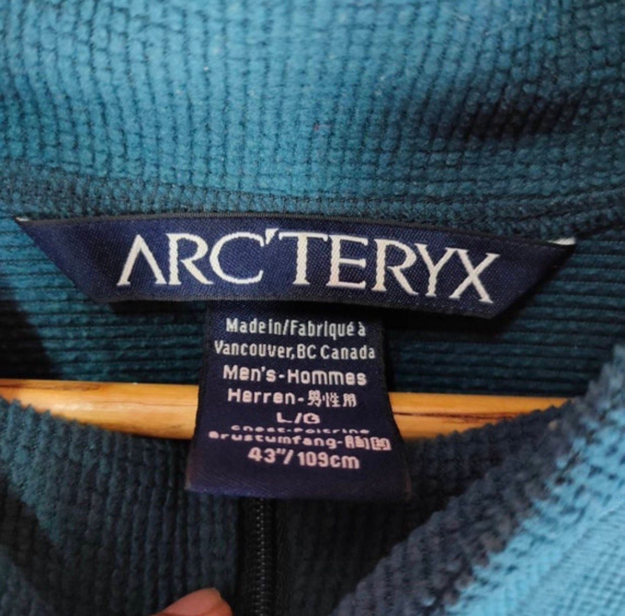 Vintage ARC’TERYX CANADA POLARTEC Lightweight Sweater - 8