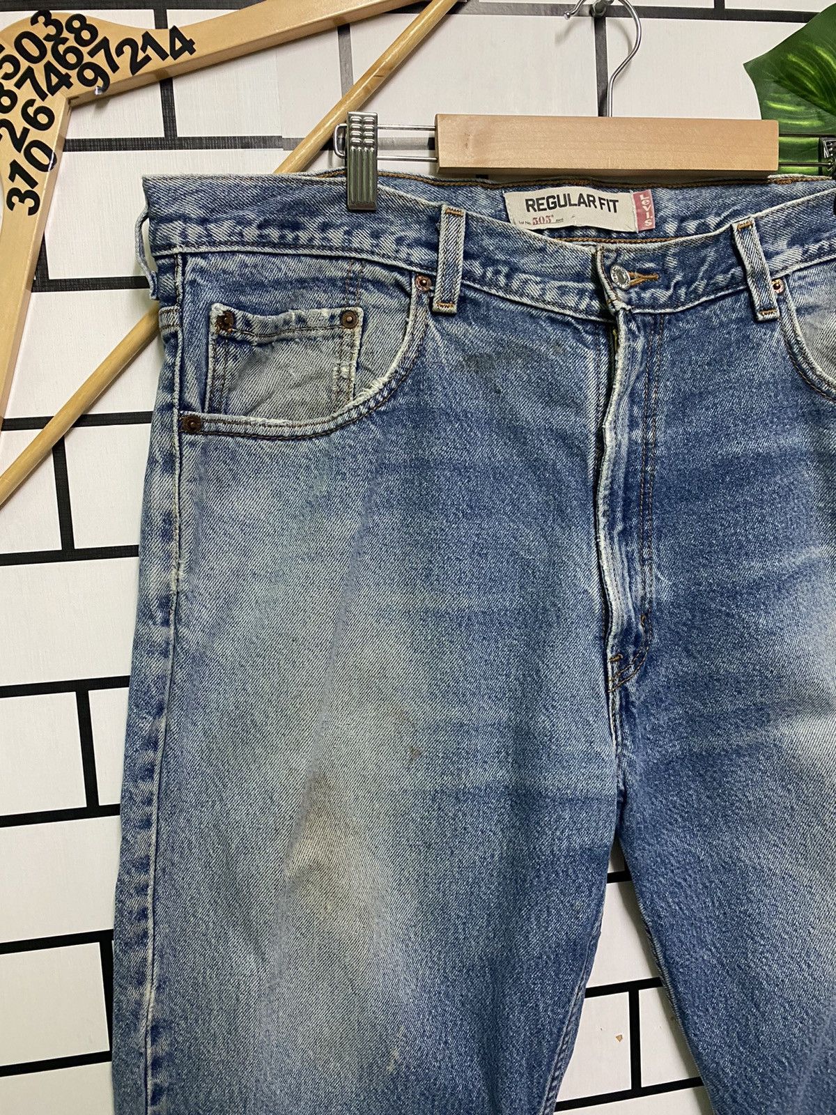 Vintage Levi's 505 Regular Fit Jean -L37 - 5