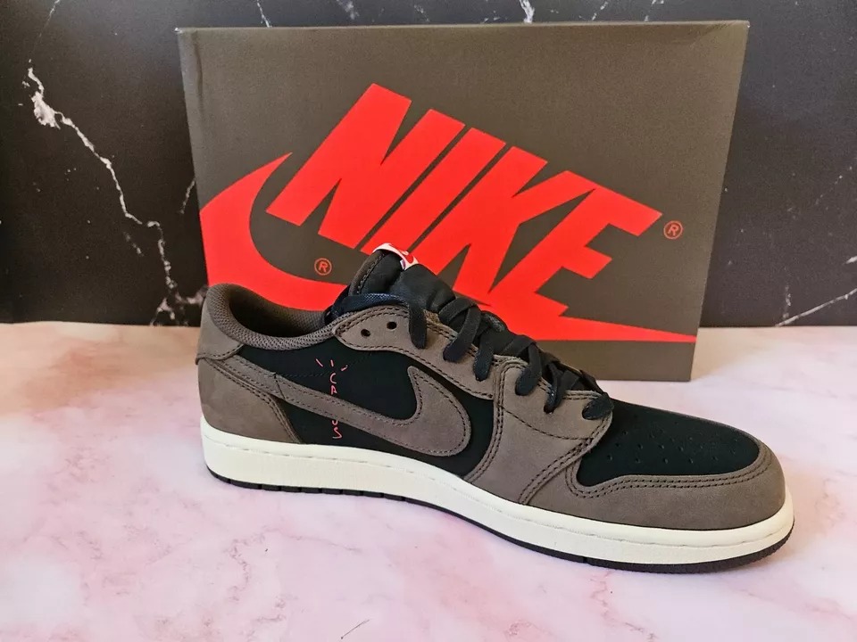 Jordan 1 Retro Low OG SP Travis Scott Mocha - 2