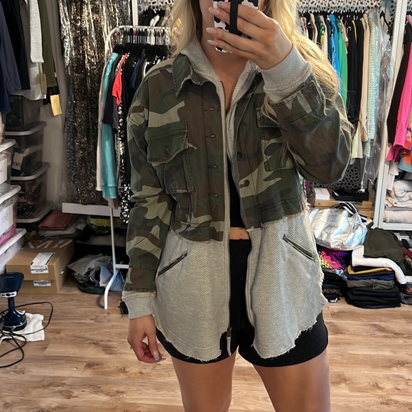 Vintage Havana Camo Layered Sweatshirt Jacket - 10