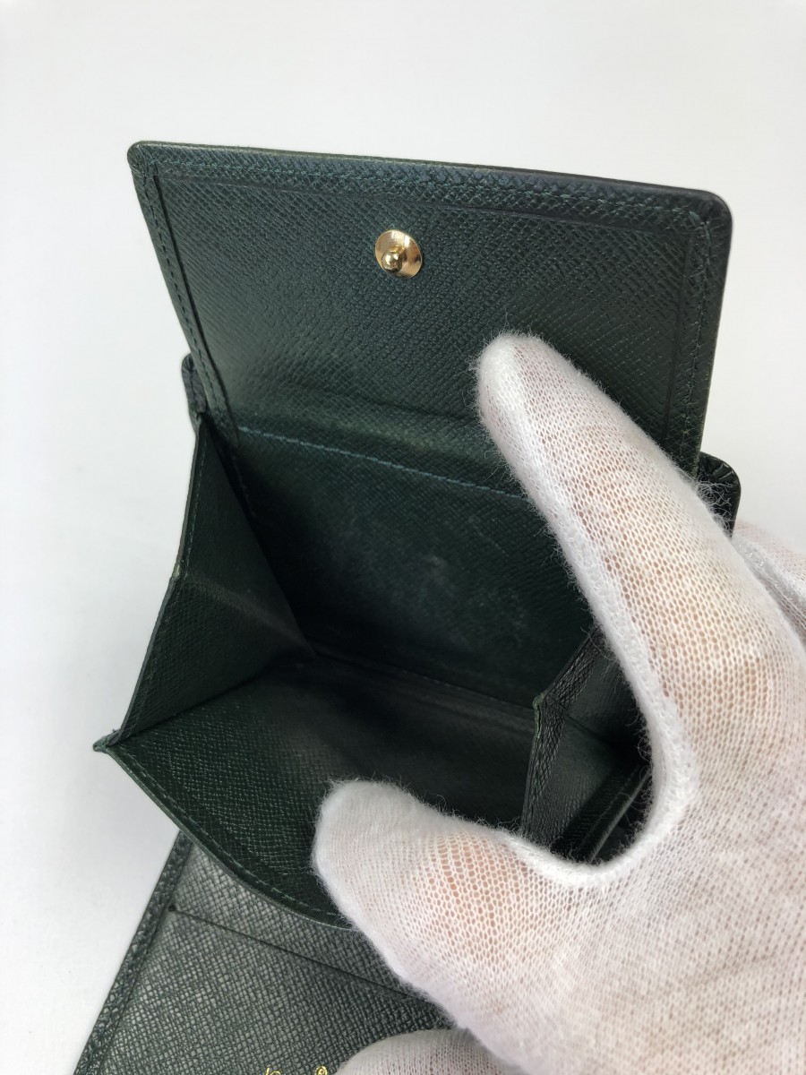 Louis Vuitton green taiga card holder - 7