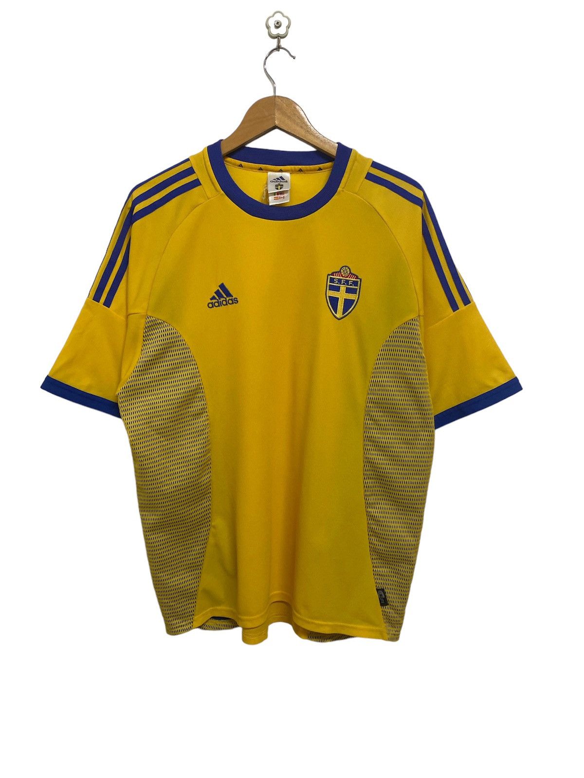 Sweden 2002 2003 Adidas Home Jersey - 1