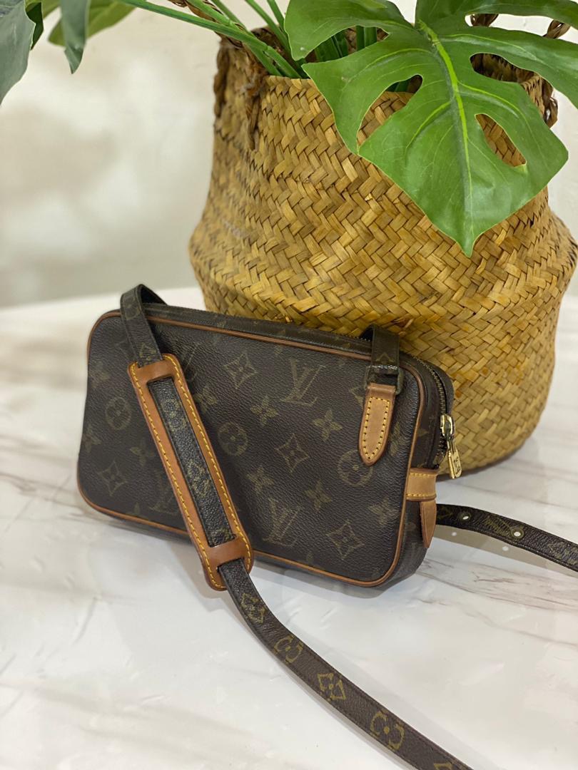 Auth LOUIS VUITTON Pochette Marly Bandouliere Shoulder Bag - 2