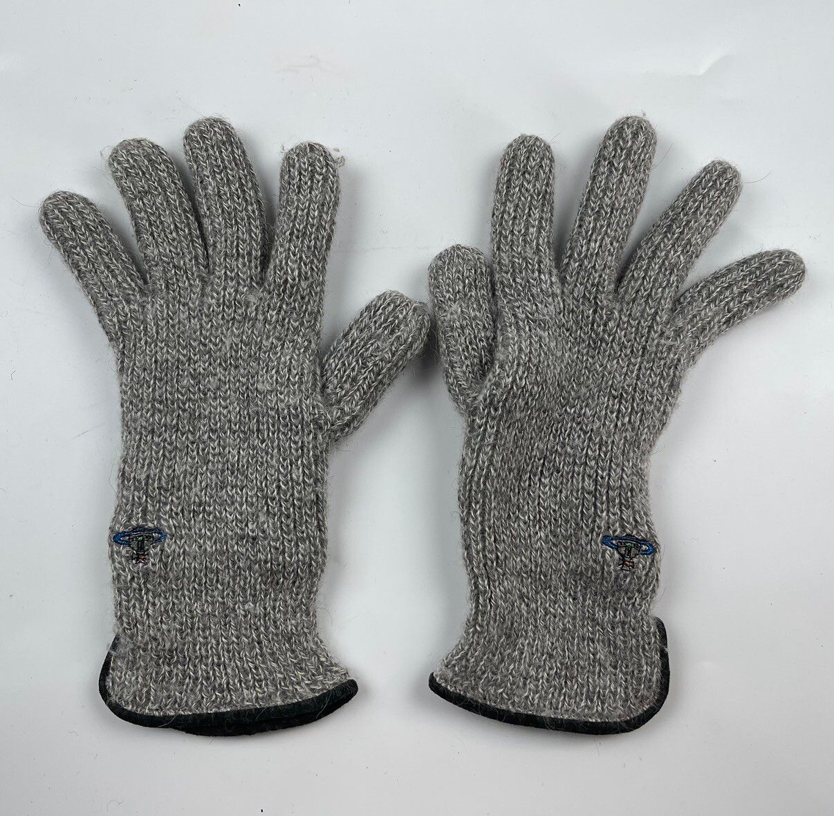 Vintage - vivienne westwood glove - 2