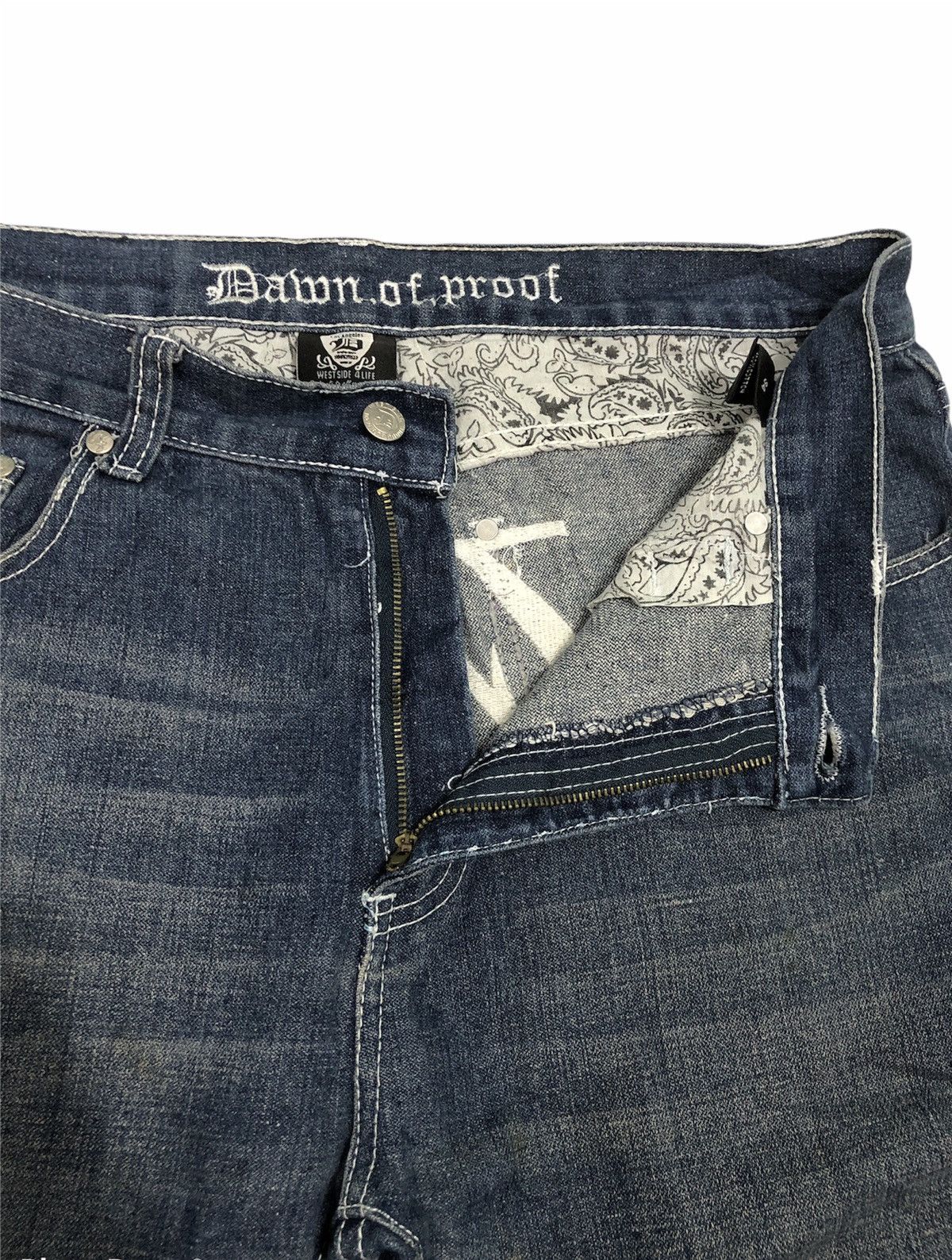 Distressed Denim - DOP Denim Embroidered Logo Jeans - 3