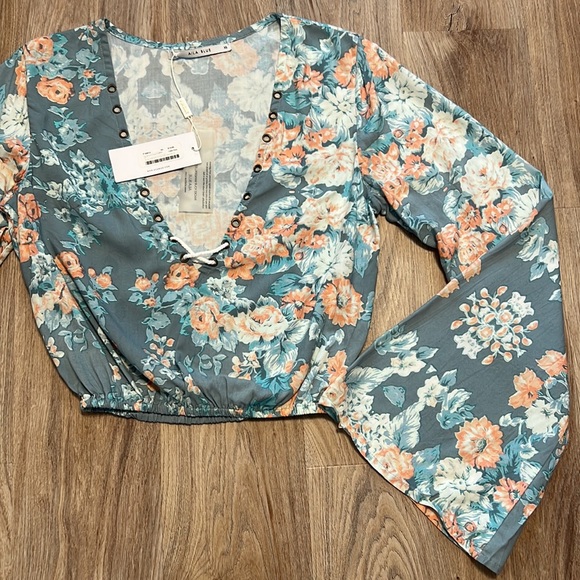 Aila Blue Kewarra Floral Boho Bell Sleeve Cropped Blouse - 1