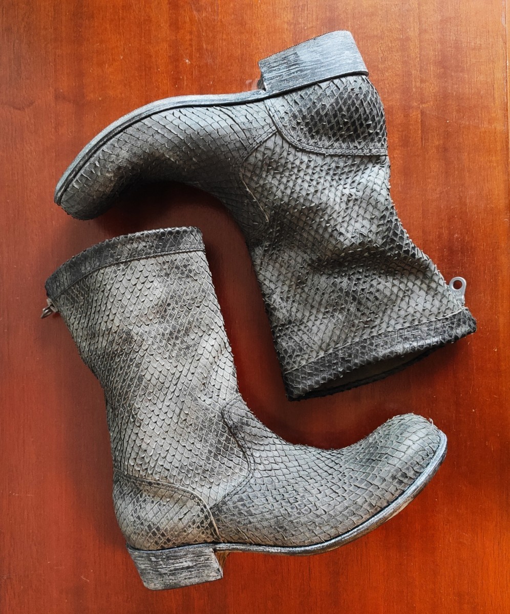 NWOT! Python effect guidi leather boots - 6