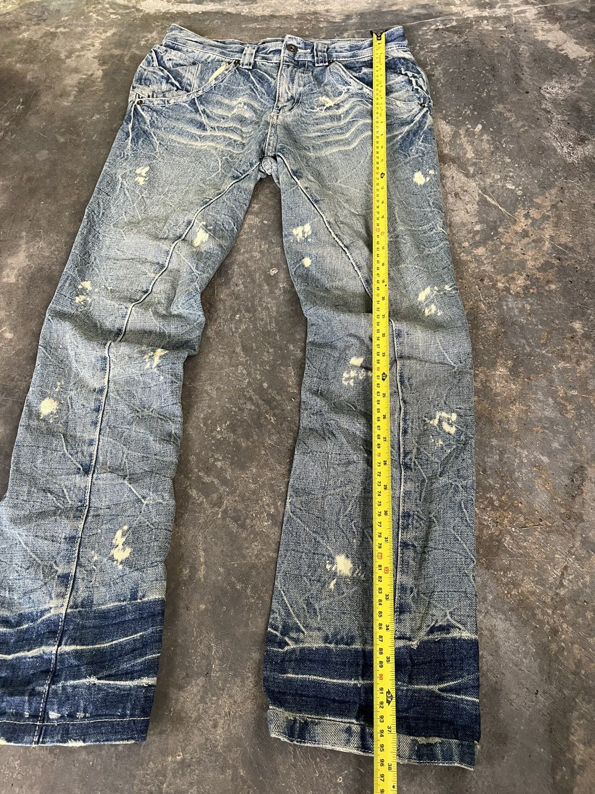 💥Vintage Distressed Banana Cut Denim - 6