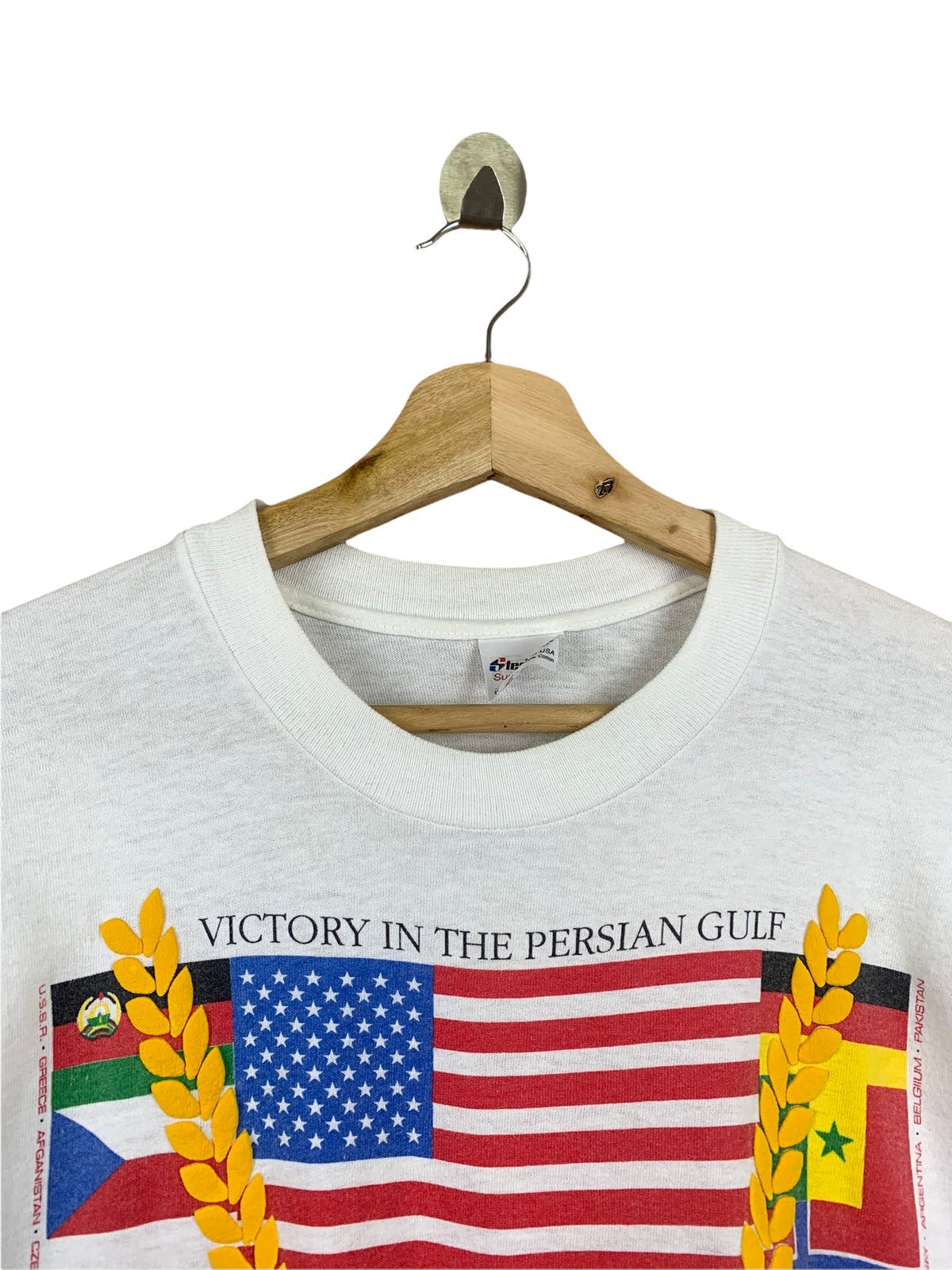 🔥VINTAGE 1991 VICTORY IN THE PERSIAN GULF WHITE T-SHIRT - 4