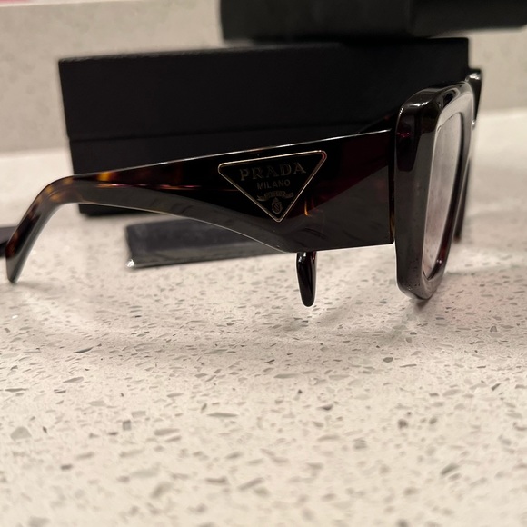 Prada PR 14ZS Sunglasses - 5