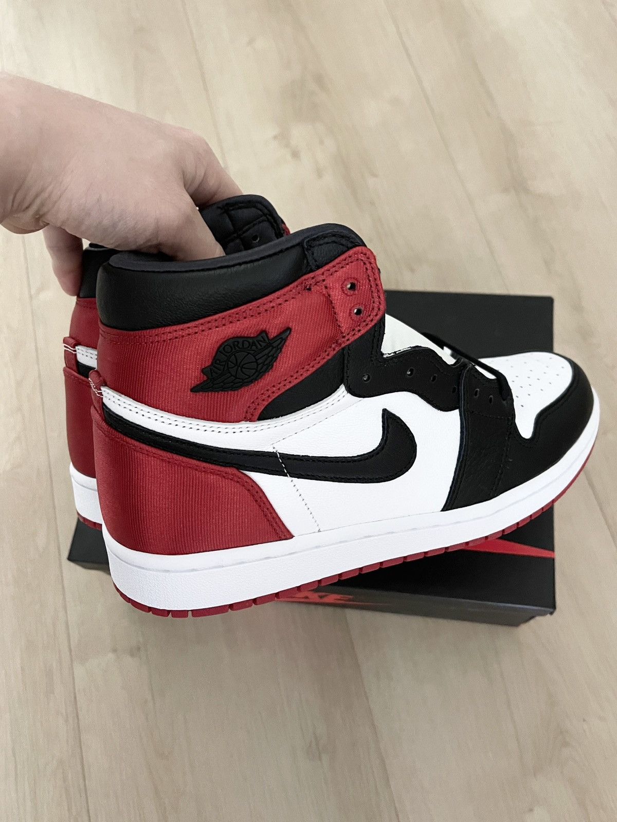 Jordan Brand - 2019 Air Jordan 1 High Saint Black Toe (Men Size 7.5) - 2