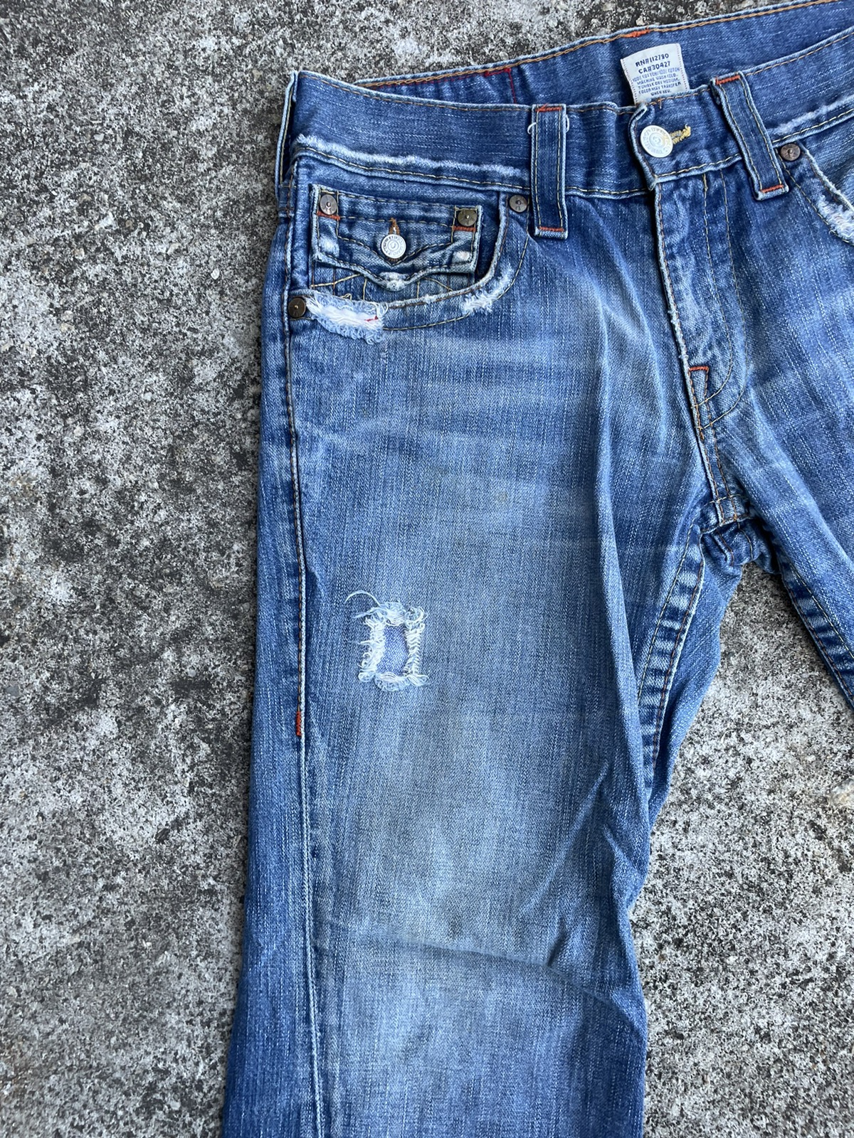 True Religion - Flare Jeans True Religion Distressed Boot Cut - 3
