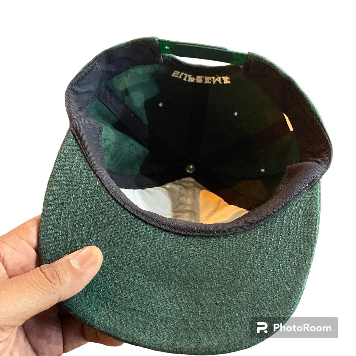 SUPREME SUBHAN ARABIC 5 PANEL FW17 - 3