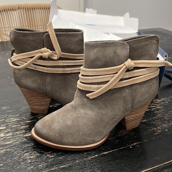 Splendid Rio Grande Suede Fashion Ankle Boots - 5