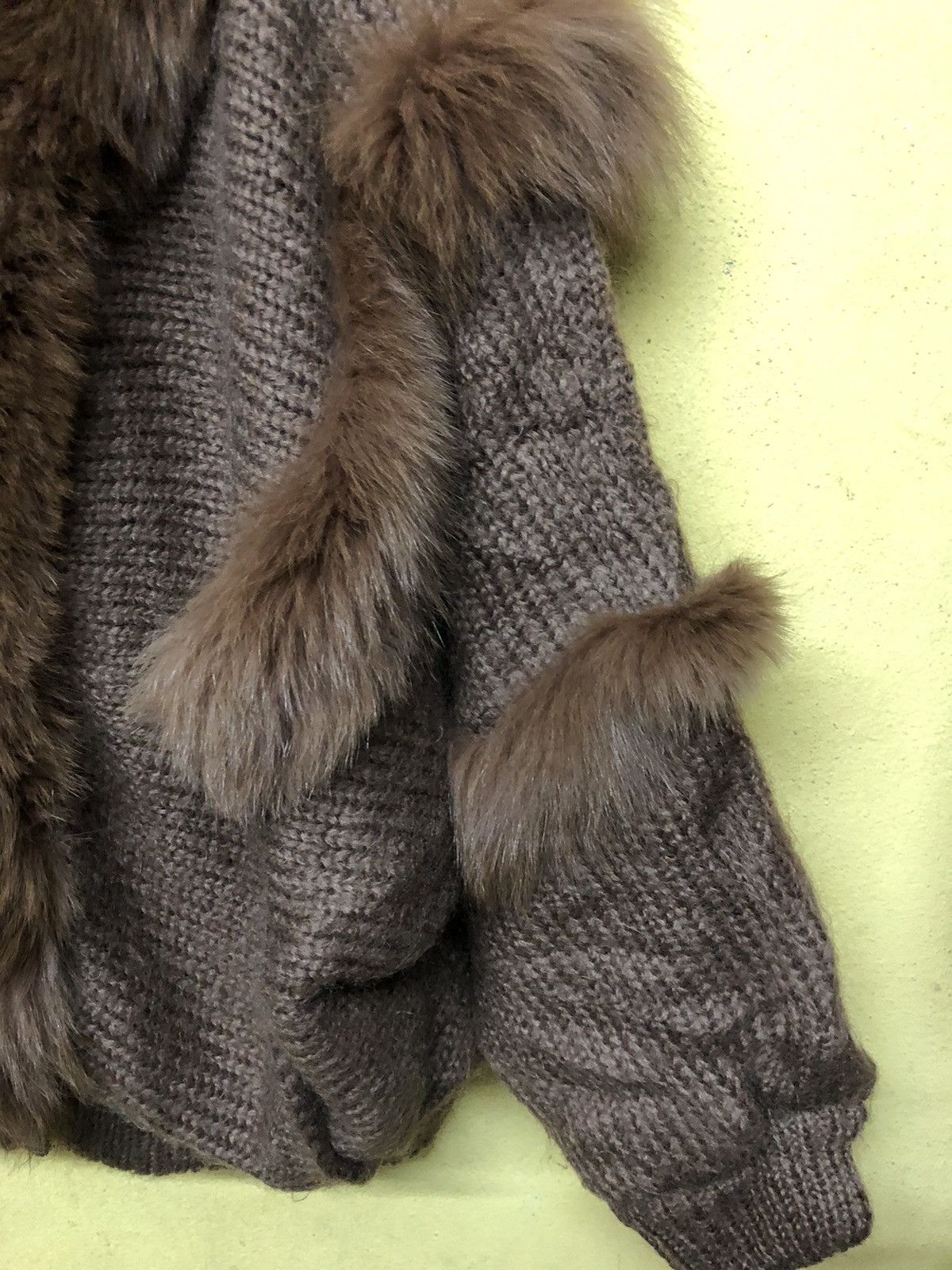Mink Fur Coat - VINTAGE MARIO VALENTINO FUR JAPAN LINING BUTTON LESS KNIT - 6