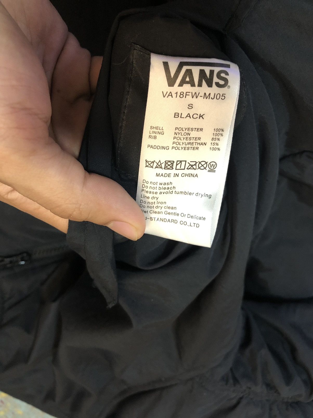 Vans ‘off the wall’ Reversible Bomber Jacket - 11