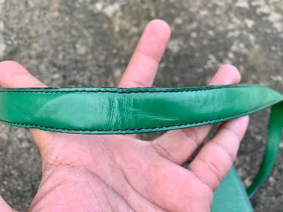 Authentic Louis Vuitton EPI Green Saint Cloud shoulder bag - 7
