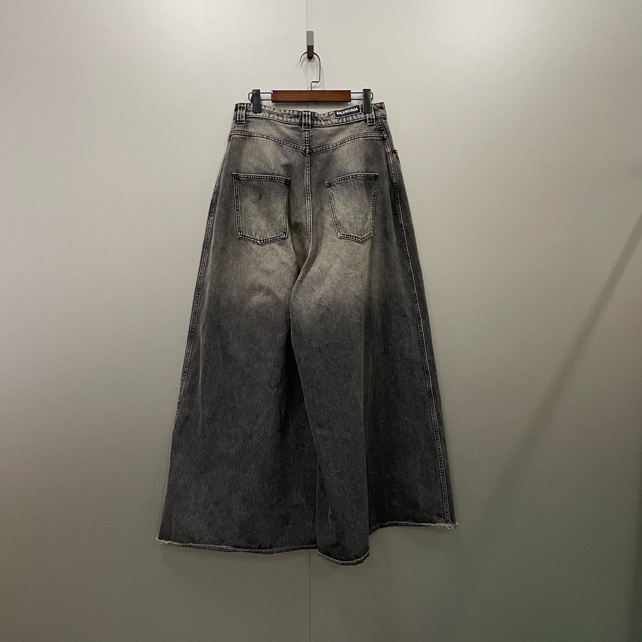Balenciaga Super Big Low Crotch Jeans - 2