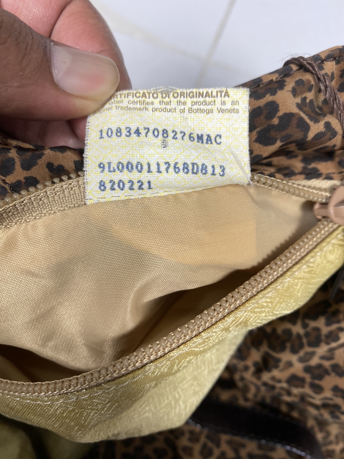 Bottega Veneta Leopard shoulder bag - 12