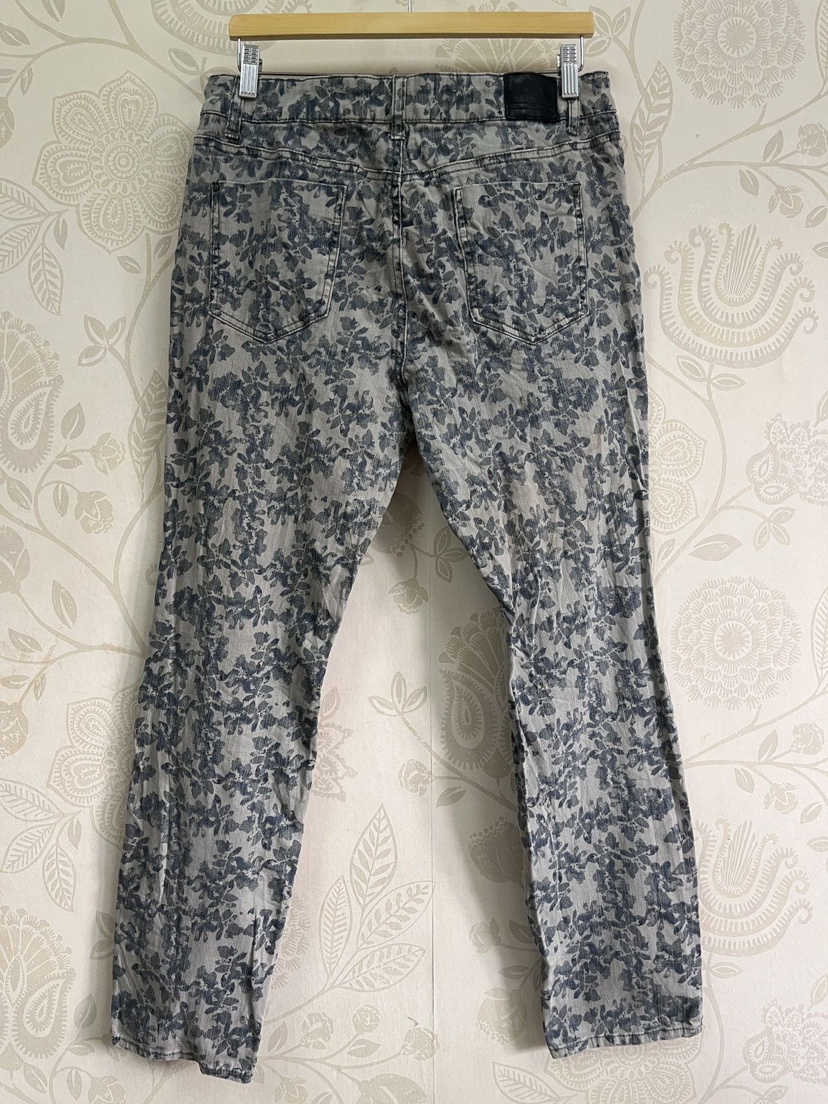 Vintage - DKNY Jegging Pattern Denim Straight Cut Jeans - 23
