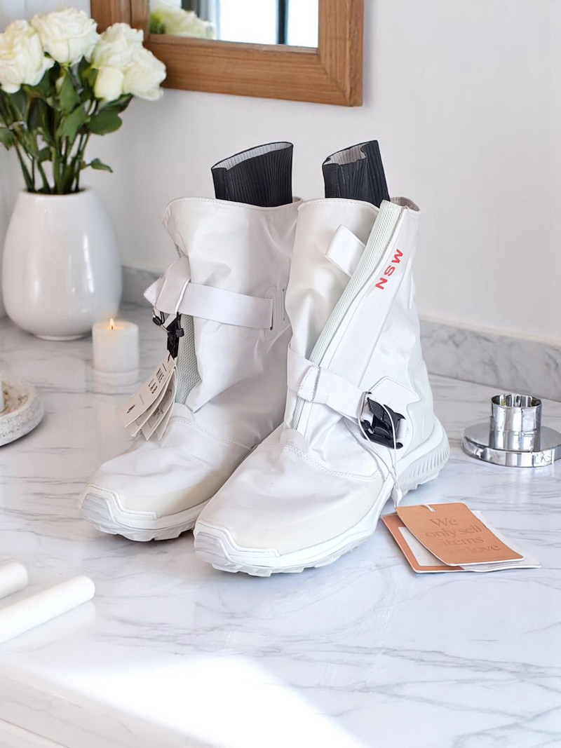 Nike Lab Wmns NSW Gaiter Boot 'Barely Green' AA0528-100 - 1