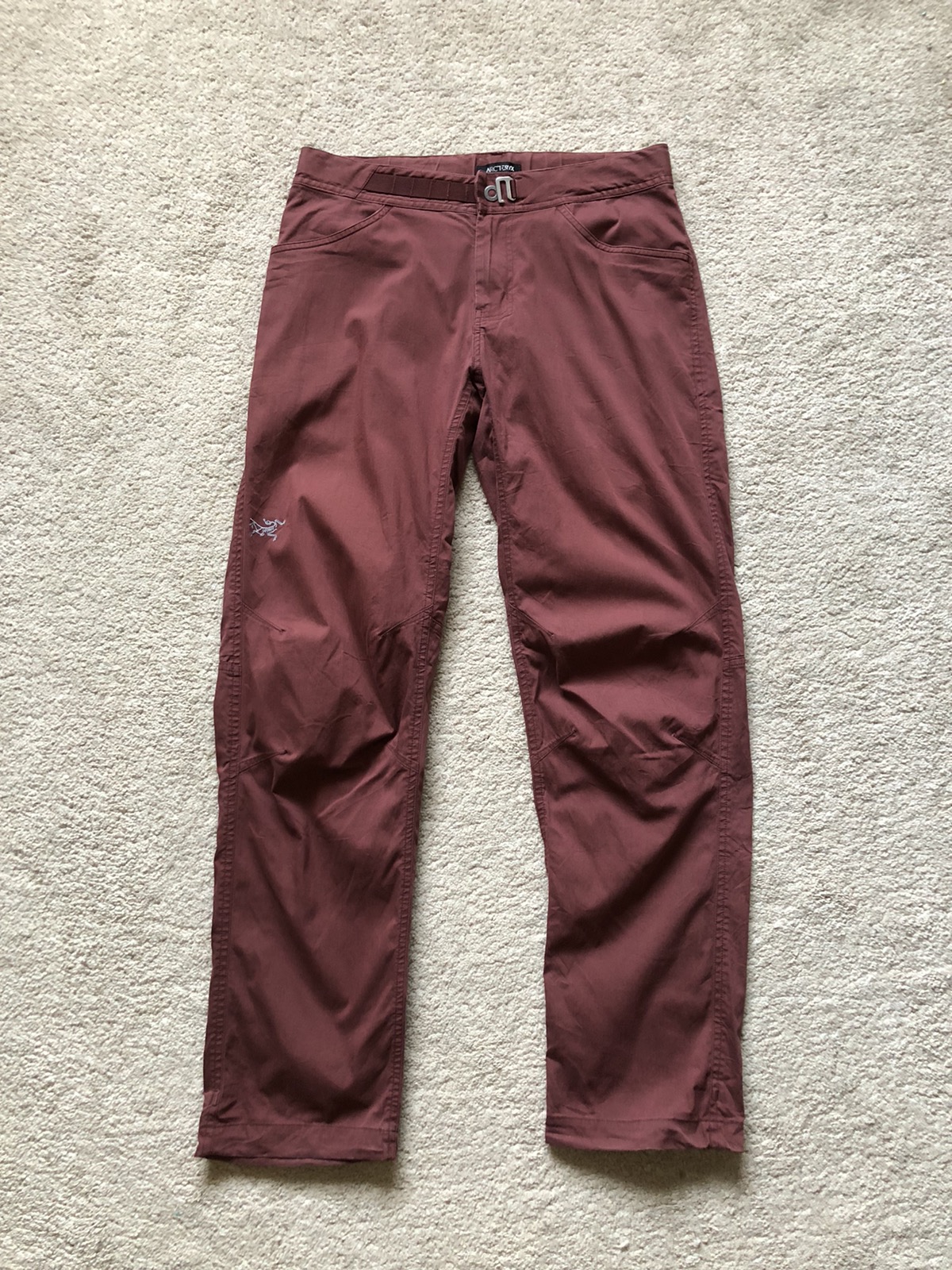 2000s Arcteryx Relaxed Fit Knee Logo Pant - 1
