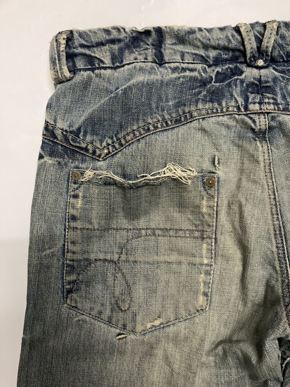 Tommy Hilfiger Denim Distressed Jeans - 12