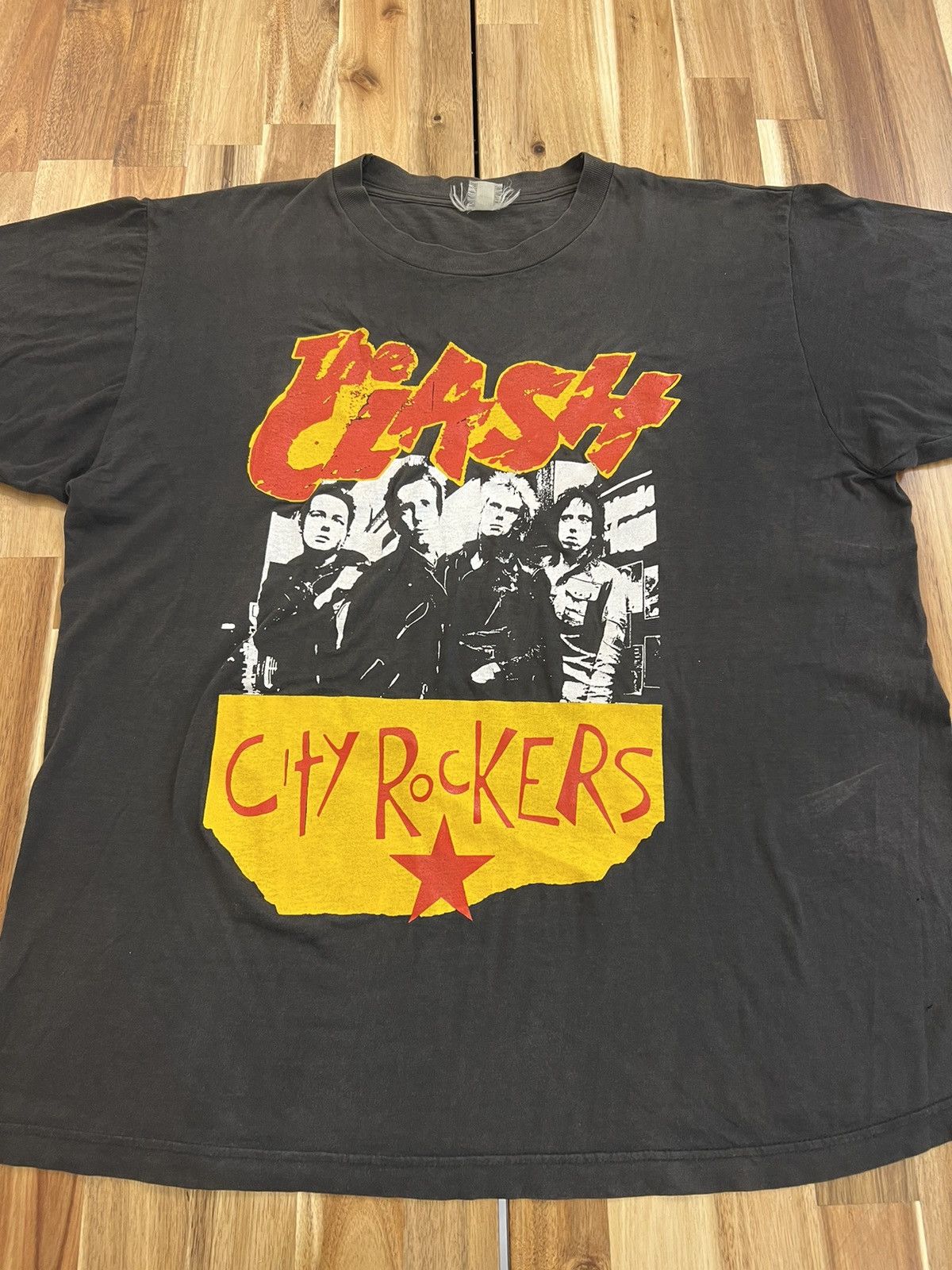 VINTAGE 90’s THE CLASH RARE PUNK T-SHIRT - 2