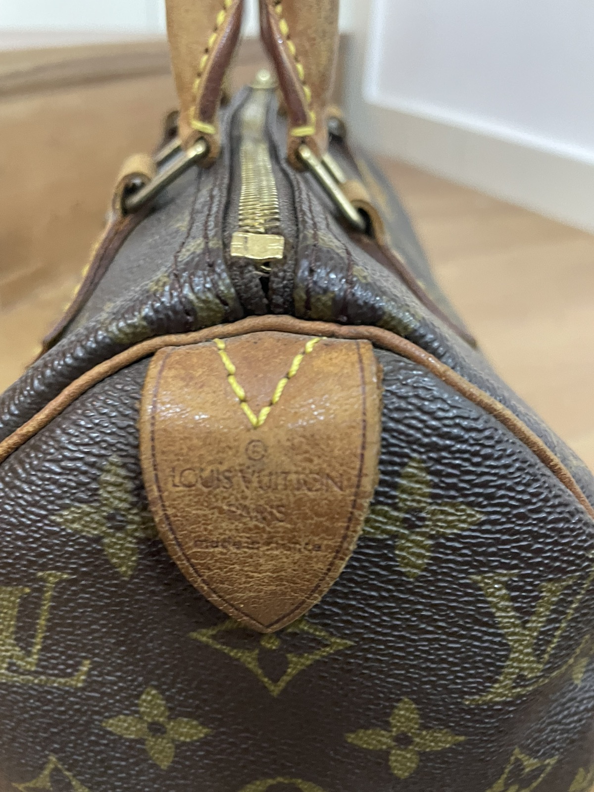 Authentic LOUIS VUITTON Speedy 25 - 14