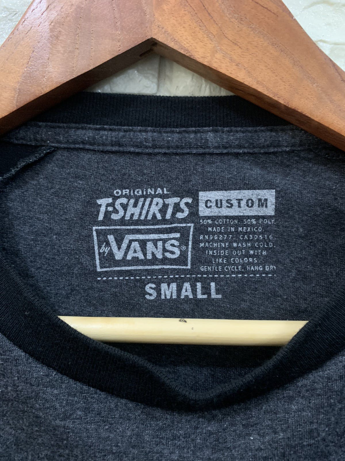 Vans “OFF THE WALL” Shirt - 4