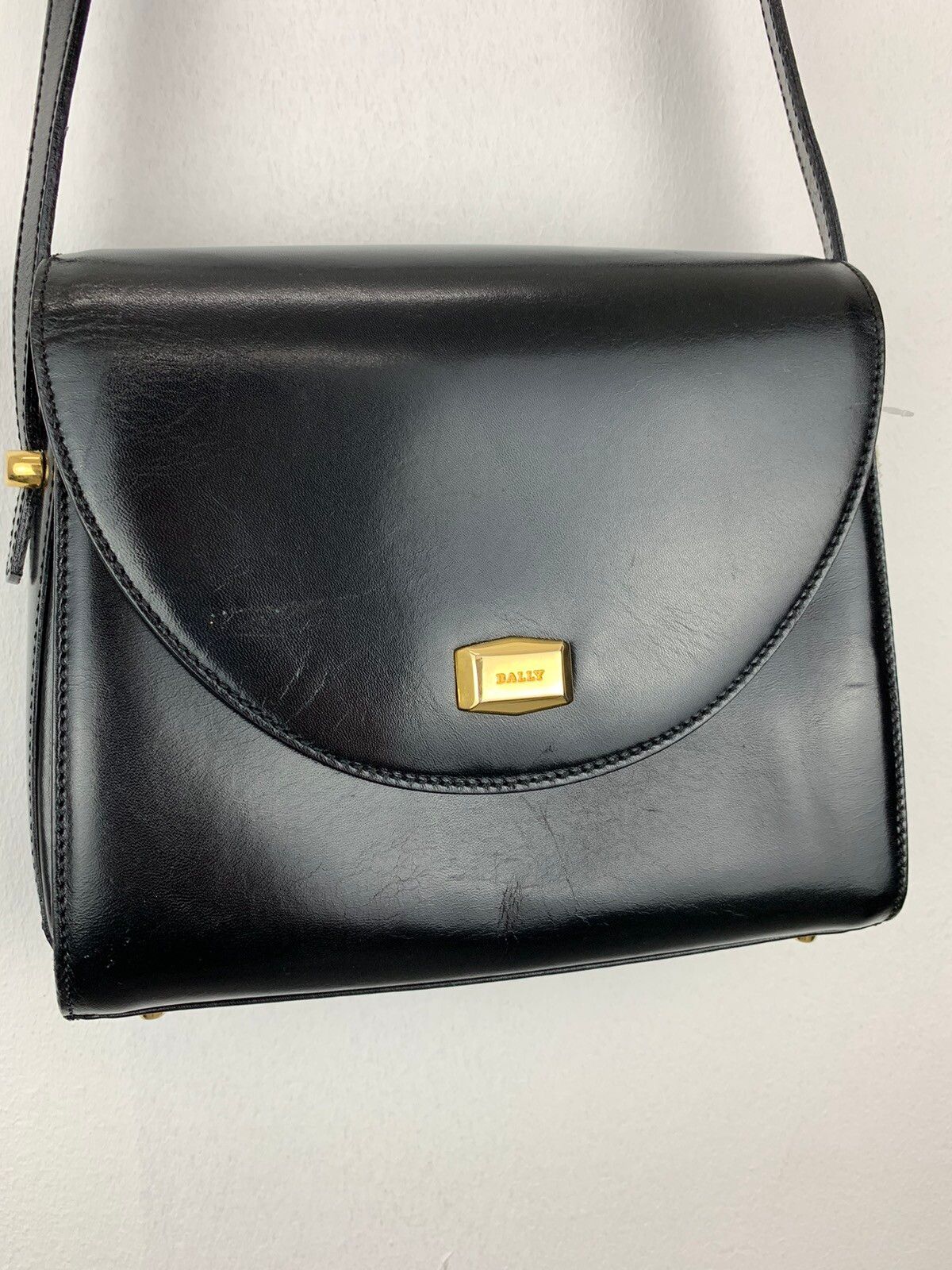 BALLY VINTAGE black leather hard shell bag antique bag Italy - 2