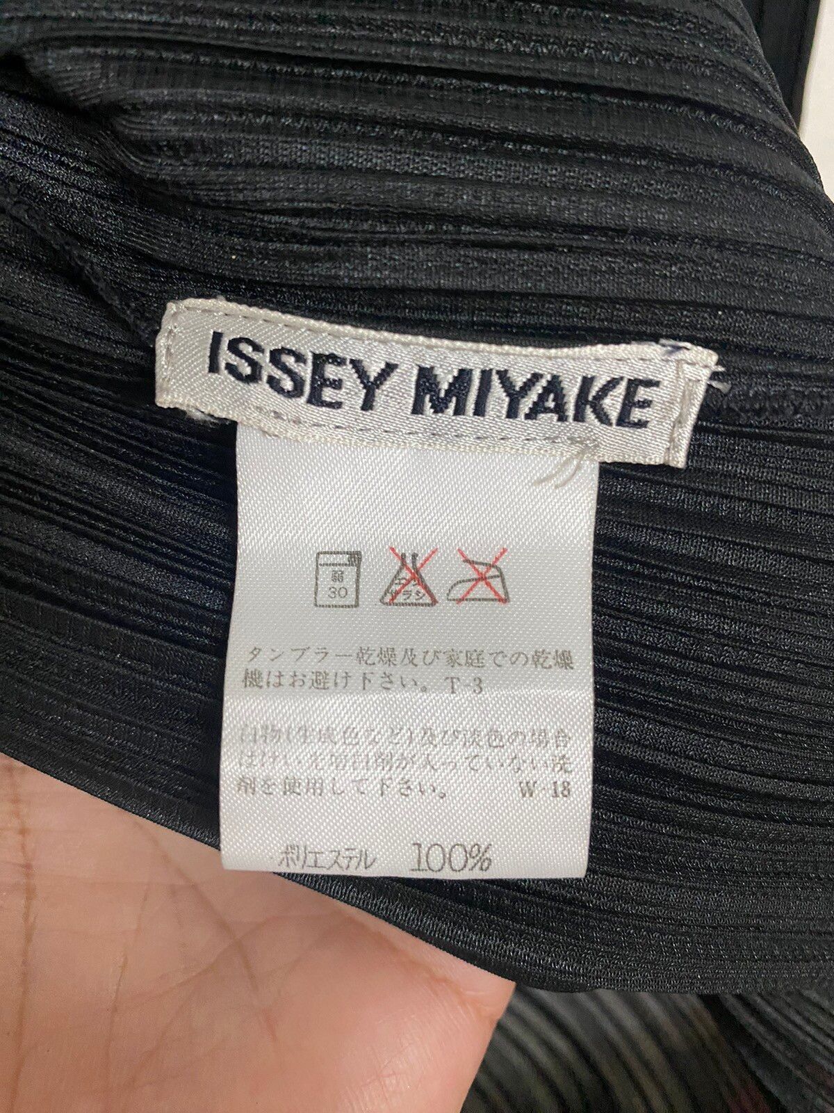 Vintage Issey Miyake Pleats Turtleneck - 9