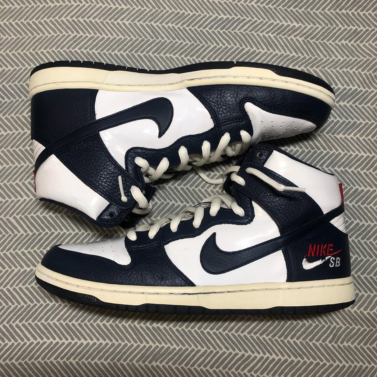 Nike Men's Navy and White Trainers - 2