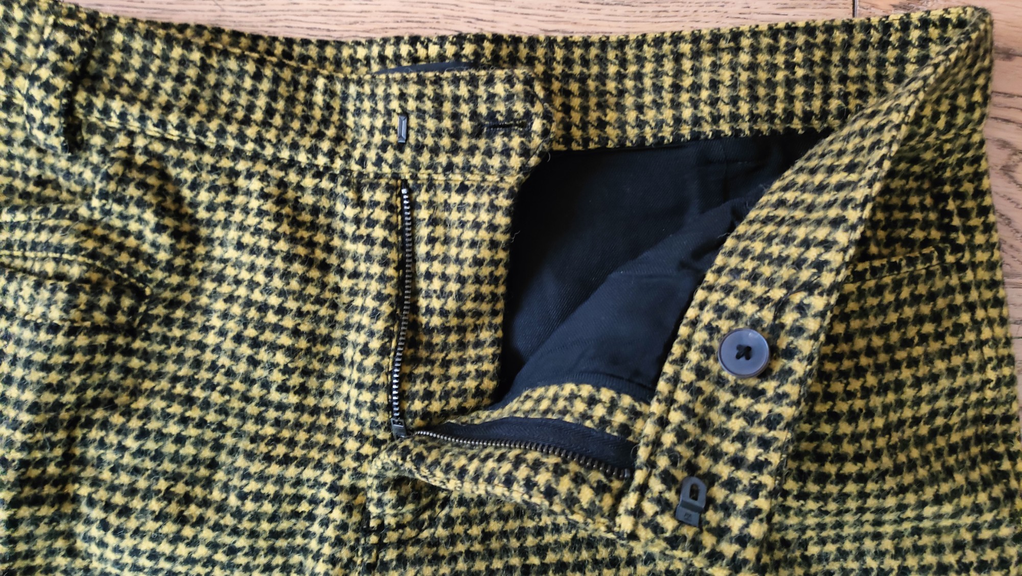 FW16 Yellow houndstooth wool cropped trousers - 1