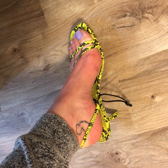 Zara Neon Snake Skin Reptile Kitten Minimalistic Heels - 10