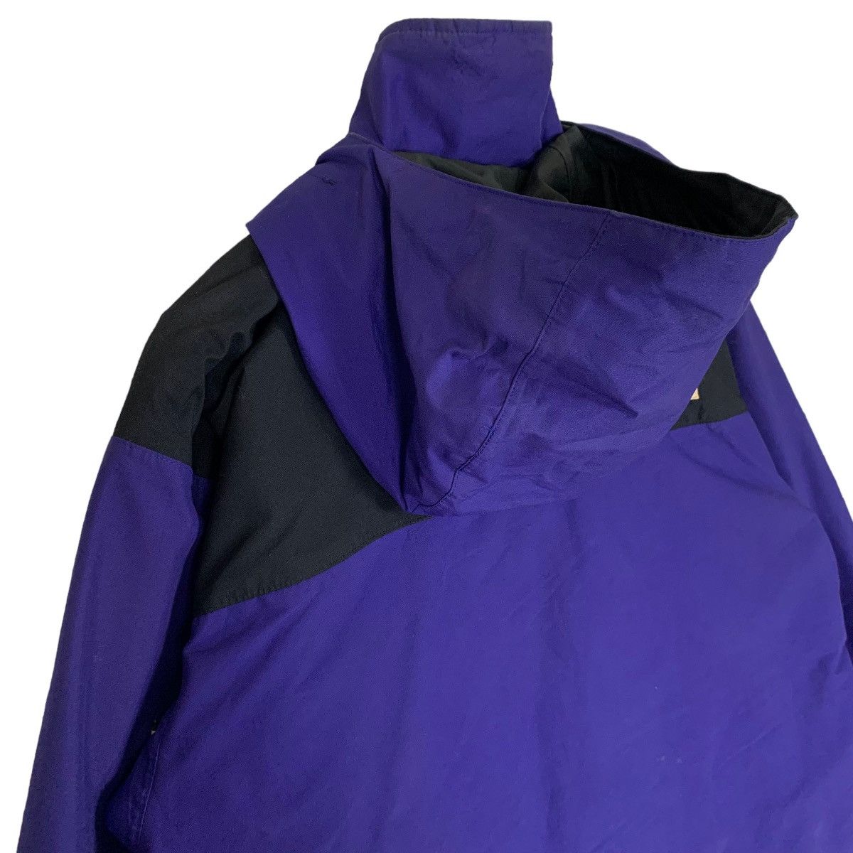 Outdoor Style Go Out! - American Outdoor The North Face Gore-Tex Windbreaker Jacket - 9