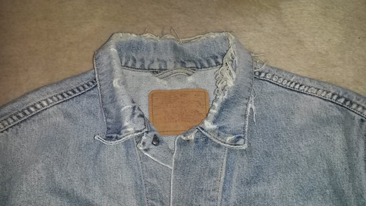 Unique Vintage Distressed Used Light Denim Jacket - 8