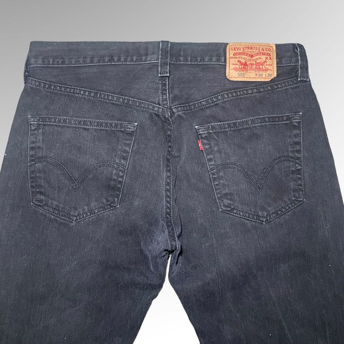 Levi’s 501 Faded Black Denim Jeans 🪨 - 3