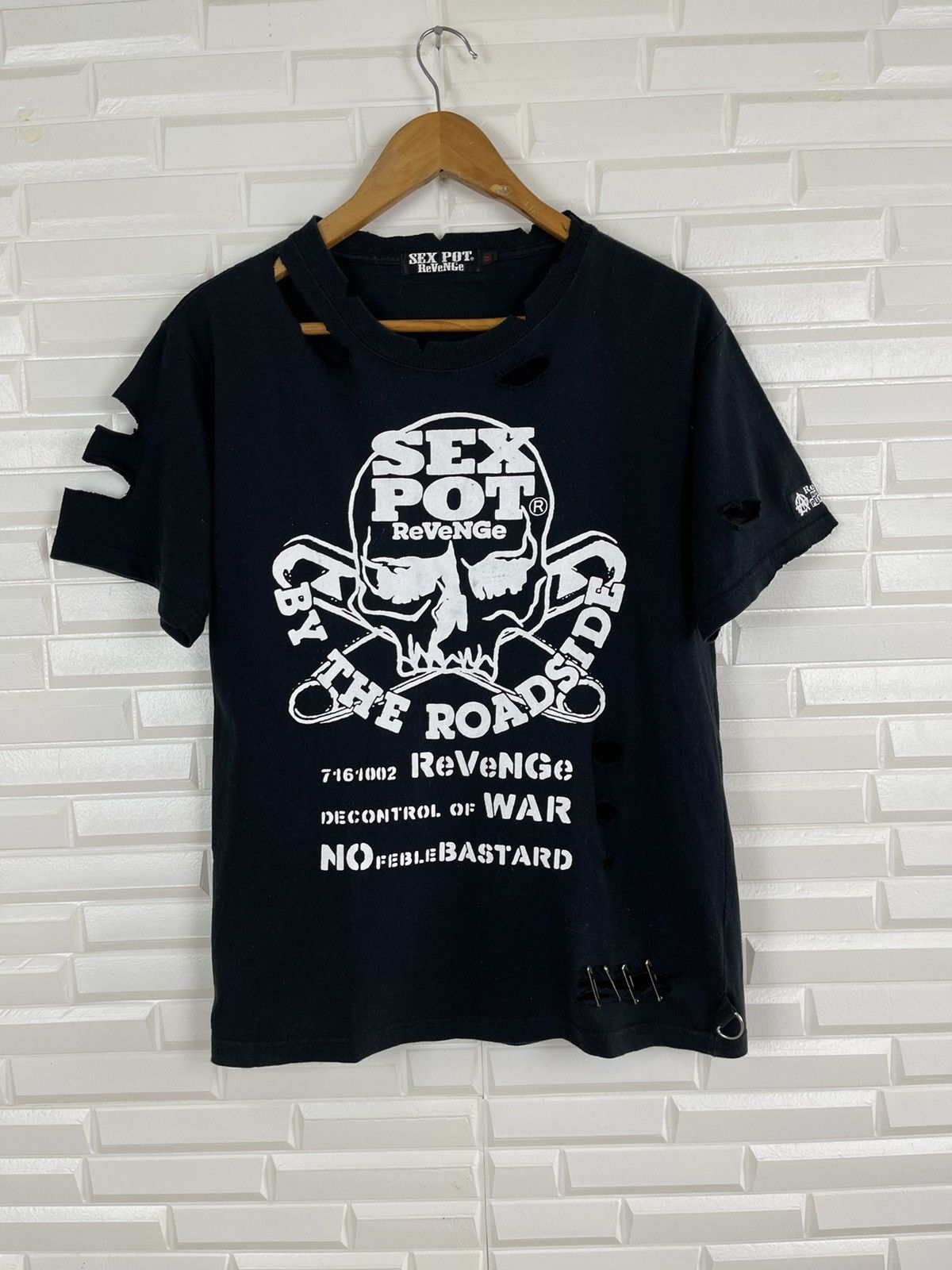 Japanese Brand - 🔥SUMMER SALE 🔥Sex Pot Revenge Punk Style Seditionaries Tee - 1