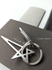 Rick Owens *NEW* PENTAGRAM PENDANT / KEY CHAIN SILVER