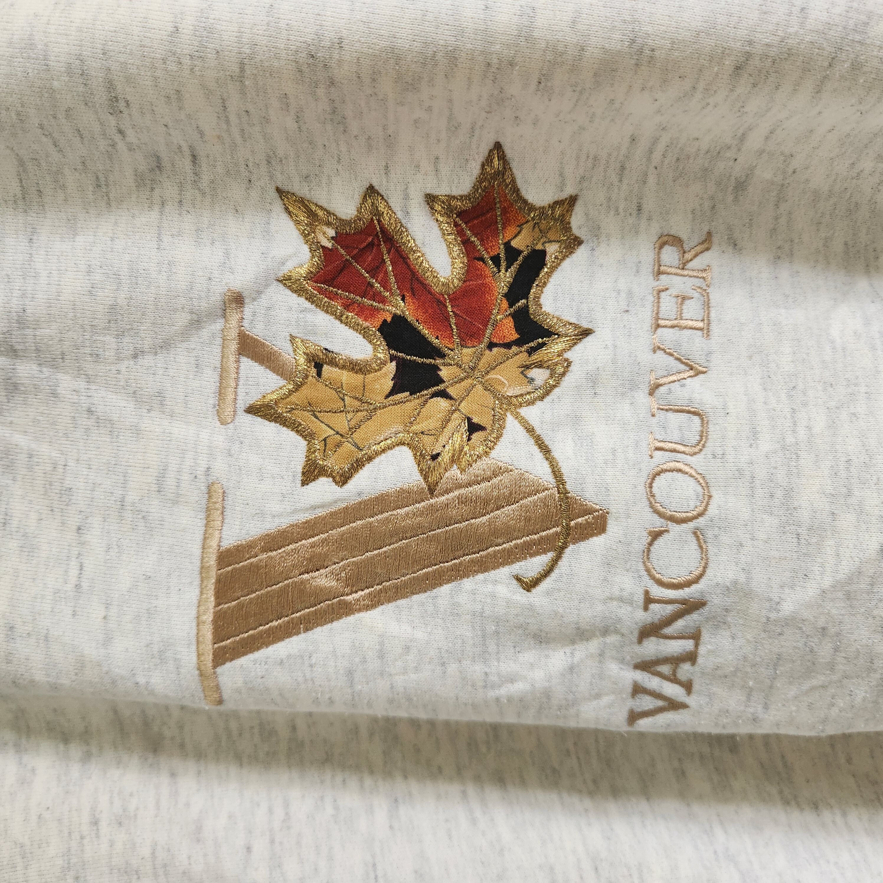 Vintage 80s Cityscape SweatShirt Hoodie Made In Canada - 6